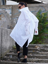 White Split-Back Lapel V-Neck Blouse